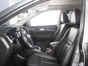 Внедорожник Nissan X-Trail 2015 года, 1540000 рублей, Омск