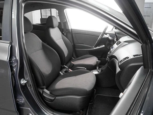 Седан Hyundai Solaris 2013 года, 899000 рублей, Тюмень