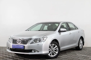 Седан Toyota Camry 2013 года, 1739000 рублей, Сургут