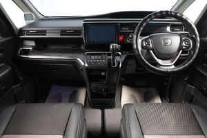 Минивэн Honda Stepwgn Spada 2015 года, 1809000 рублей, Новосибирск