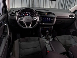 Внедорожник Volkswagen Tiguan 2021 года, 4079000 рублей, Тюмень