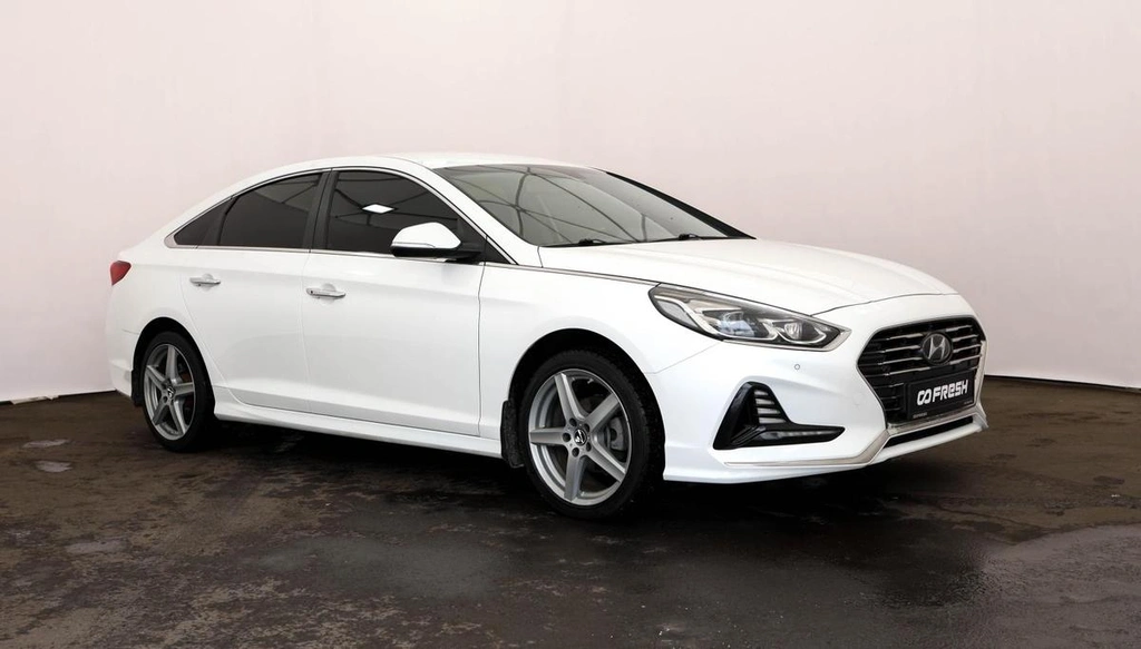 Седан Hyundai Sonata 2019 года, 1999000 рублей, Орёл