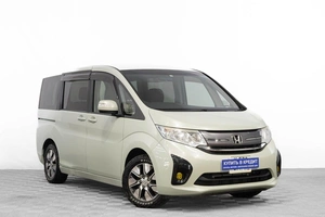 Минивэн Honda Stepwgn 2015 года, 1749000 рублей, Барнаул