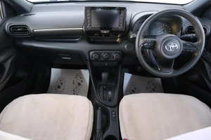 Хетчбэк Toyota Yaris 2020 года, 1199000 рублей, Омск