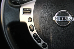 Внедорожник Nissan X-Trail 2014 года, 1459000 рублей, Омск