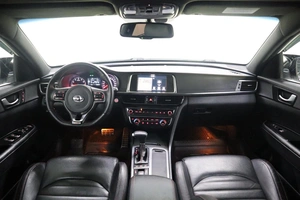 Седан Kia Optima 2018 года, 2080000 рублей, Брянск