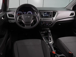 Седан Hyundai Solaris 2018 года, 1234000 рублей, Воронеж