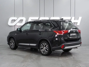 Внедорожник Mitsubishi Outlander 2018 года, 1867000 рублей, Воронеж