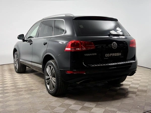 Внедорожник Volkswagen Touareg 2013 года, 2423300 рублей, Казань