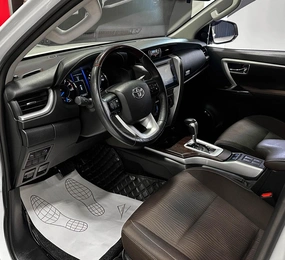 Внедорожник Toyota Fortuner 2019 года, 3230000 рублей, Красноярск