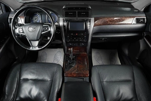 Седан Toyota Camry 2015 года, 1959000 рублей, Тюмень