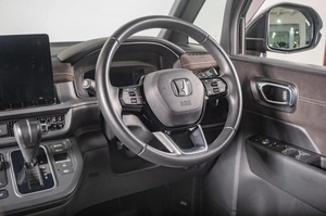 Минивэн Honda Stepwgn Spada 2022 года, 3259000 рублей, Томск