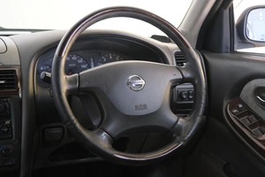 Седан Nissan Cefiro 2002 года, 449000 рублей, Омск