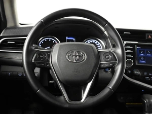 Седан Toyota Camry 2020 года, 1985900 рублей, Казань