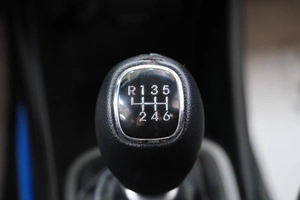 Седан Kia Rio 2014 года, 959000 рублей, Омск