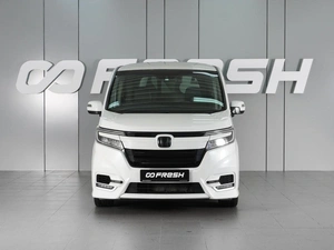 Минивэн Honda Stepwgn Spada 2017 года, 2485000 рублей, Красный Пахарь