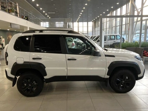 Внедорожник ВАЗ (LADA) Niva 2024 года, 1370000 рублей, Орёл