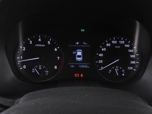 Седан Hyundai Solaris 2018 года, 1362000 рублей, Красный Пахарь
