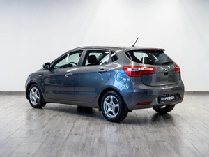 Хетчбэк Kia Rio 2014 года, 949000 рублей, Саратов