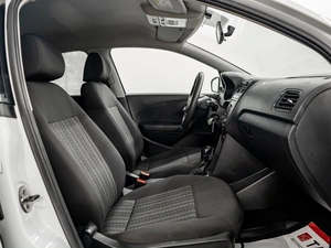 Седан Volkswagen Polo 2019 года, 975000 рублей, Красноярск