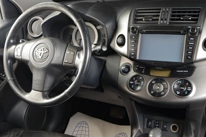 Внедорожник Toyota RAV4 2009 года, 1289000 рублей, Тюмень