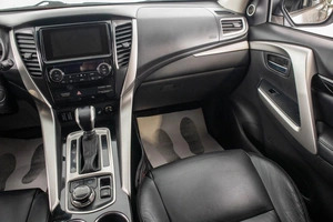Внедорожник Mitsubishi Pajero Sport 2016 года, 2649000 рублей, Барнаул