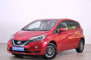 Хетчбэк Nissan Note 2018 года, 1529000 рублей, Омск