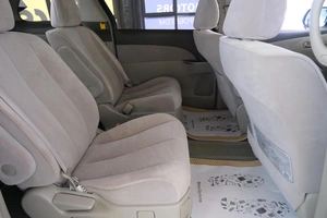 Минивэн Toyota Estima 2006 года, 1899000 рублей, Омск