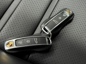 Внедорожник Porsche Cayenne Coupe 2022 года, 12800000 рублей, Красноярск