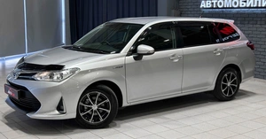Универсал Toyota Corolla Fielder 2017 года, 1320000 рублей, Красноярск