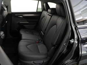 Внедорожник Toyota Highlander 2025 года, 5997077 рублей, Москва