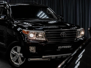 Внедорожник Toyota Land Cruiser 2013 года, 3609000 рублей, Тюмень