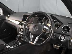 Седан Mercedes-benz C-класс 2012 года, 1800000 рублей, Омск