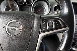 Хетчбэк Opel Astra 2011 года, 769000 рублей, Пермь