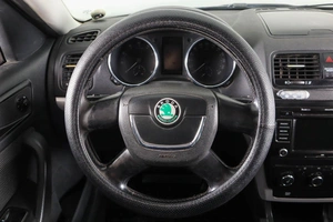 Внедорожник Skoda Yeti 2012 года, 749000 рублей, Пермь