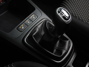 Седан Kia Rio 2018 года, 1325000 рублей, Воронеж