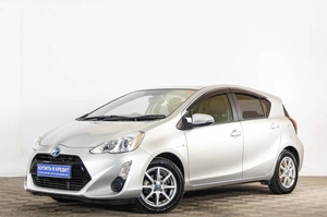 Хетчбэк Toyota Aqua 2016 года, 1199000 рублей, Тюмень