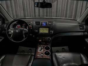 Внедорожник Toyota Highlander 2010 года, 1850000 рублей, Красноярск