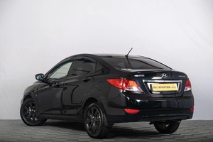 Седан Hyundai Solaris 2013 года, 729000 рублей, Томск