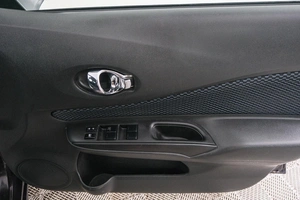 Хетчбэк Nissan Note 2013 года, 899000 рублей, Красноярск