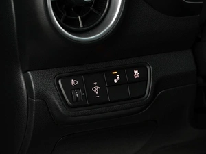 Хетчбэк Kia K3 2022 года, 2950077 рублей, Москва