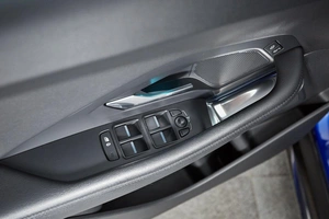 Внедорожник Jaguar E-Pace 2019 года, 2699000 рублей, Красноярск