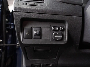 Седан Toyota Corolla 2011 года, 1169000 рублей, Тюмень