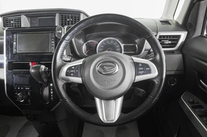 Хетчбэк Toyota Tank 2018 года, 949000 рублей, Барнаул