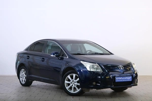 Седан Toyota Avensis 2009 года, 1049000 рублей, Омск
