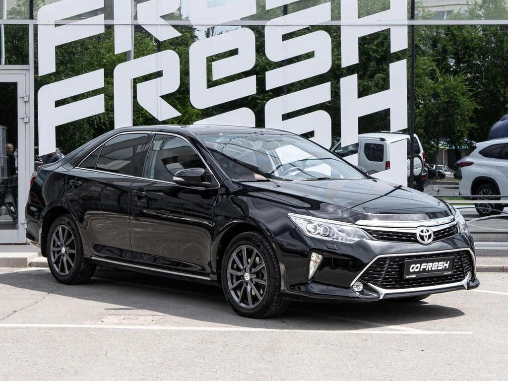 Седан Toyota Camry 2013 года, 1670000 рублей, Волгоград
