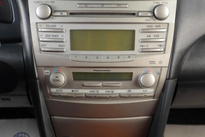 Седан Toyota Camry 2011 года, 1319000 рублей, Тюмень