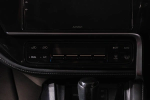 Хетчбэк Toyota Auris 2015 года, 1599000 рублей, Новокузнецк