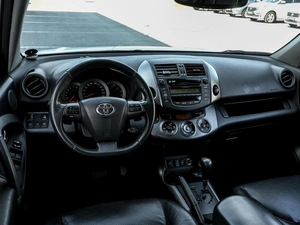 Внедорожник Toyota RAV4 2012 года, 1599000 рублей, Волгоград