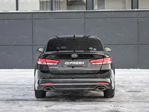 Седан Kia Optima 2017 года, 1934000 рублей, Кирилловка